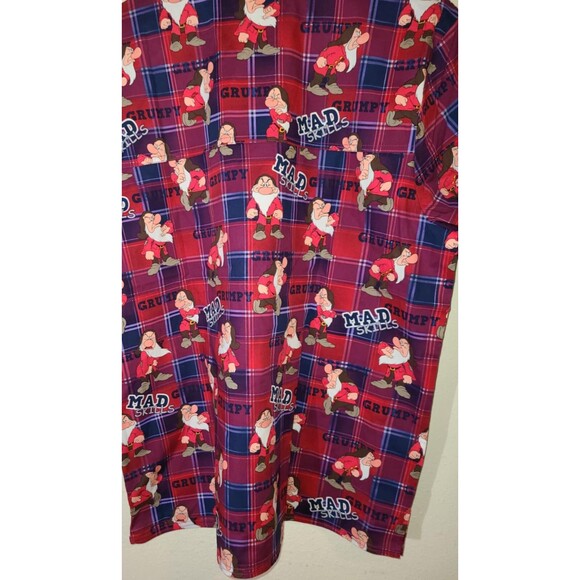 Grumpy Disney Scrubs Cherokee Tooniforms V Neck Top Snow White Men's Large NEW - Picture 5 of 6